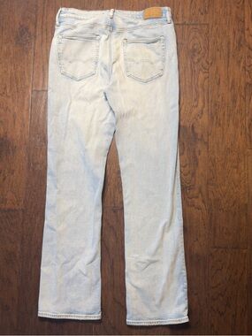 Light Wash Men's Jeans - Classic Straight Leg